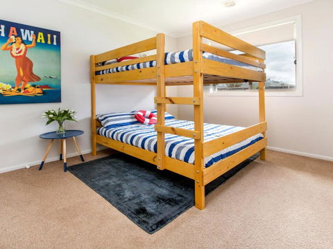 MALIBU SAFETY BEACH - Sydney 4u 1