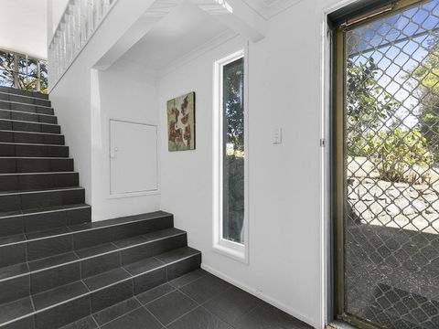 Surfs Up Peregian Beach - Accommodation Sydney 7
