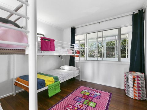 Surfs Up Peregian Beach - Accommodation Sydney 3