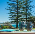 Perfectly Positioned Beachfront Apartment Unit 6 - Accommodation Sydney