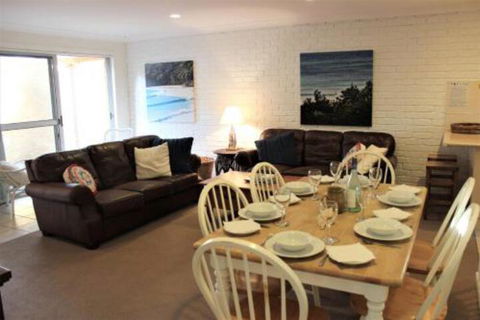 SOUTH BOOMER PET FRIENDLY - Sydney 4u 7