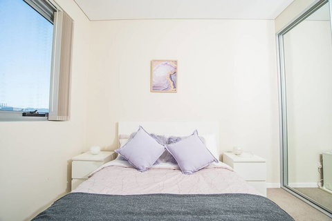 Spacious Central Apartment Walking Distance To Beach - Sydney Resort 5