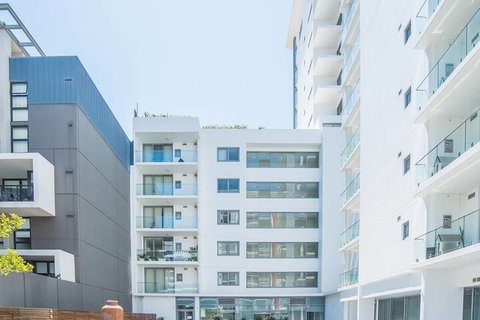 Spacious Central Apartment Walking Distance To Beach - Sydney Resort 1