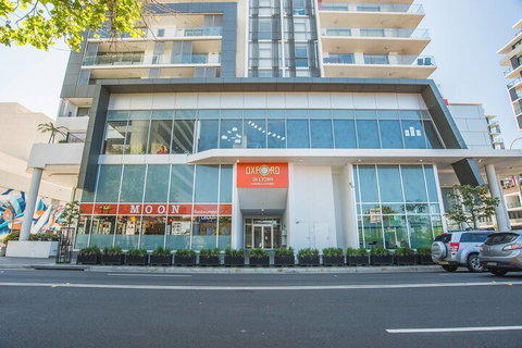 Spacious Central Apartment Walking Distance To Beach - Sydney Resort 3