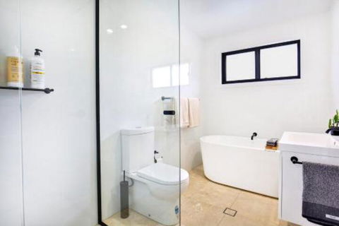 Zen At Culburra Pet Friendly 8 Mins To Beach - Accommodation Sydney 2