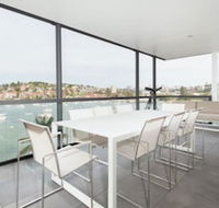 Harbour Front Single Level Apartment - Sydney 4u