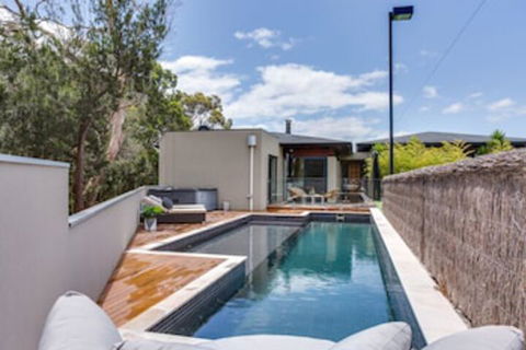 Kalina Retreat Tennis & Pool - Accommodation Sydney 0