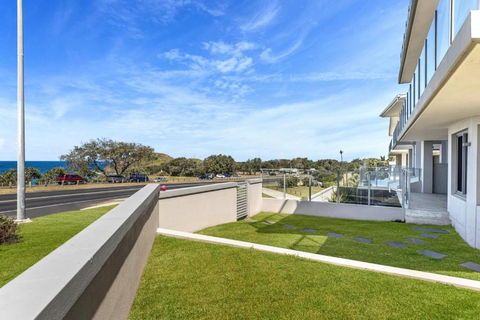 Beachfront Cabarita Apartment - Accommodation Sydney 6