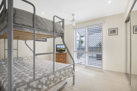 Breakwater Views Apartments - Accommodation Sydney 1