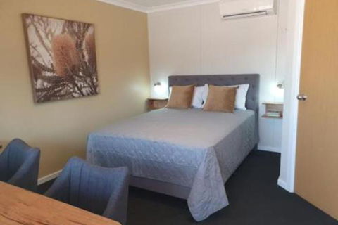 Cornwall House Accommodation - Sydney 4u 0