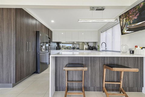 CANAL HOME NEAR MOOLOOLABA Kooringal - Sydney 4u 5