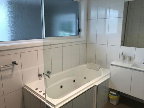 BEACHPOINT COTTAGE - Accommodation Sydney 1