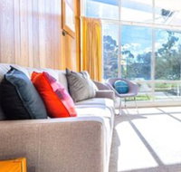 Evergreen on Franklin Family Friendly Wifi Unique - Accommodation Sydney