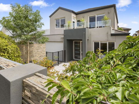 BANGALOW MORNINGTON - Sydney 4u 4