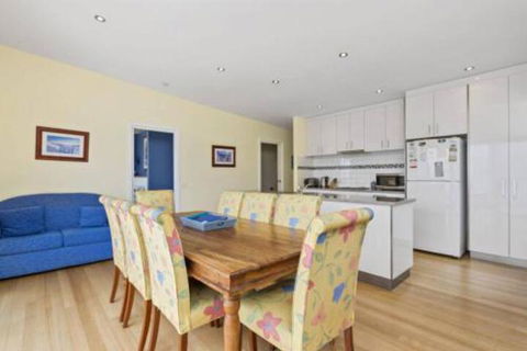 SEA SPECTACULAR Seconds From The Beach! - Accommodation Sydney 2