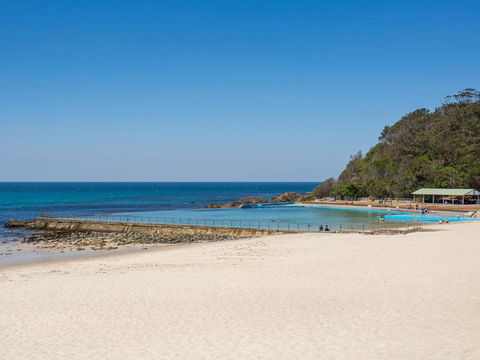 Debra Court 11 - Sydney 4u 6