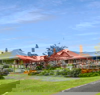 Magnificent Cotillion by Your Innkeeper - Accommodation Sydney