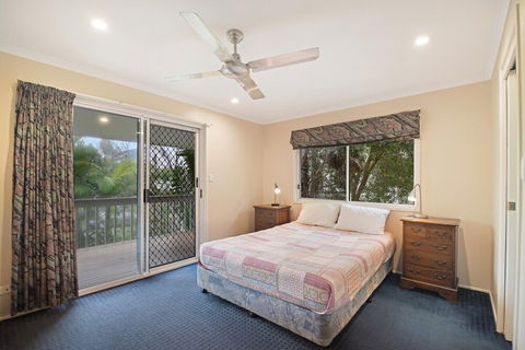 Beach Affair - 10 Callitris Crescent - Accommodation Sydney 6