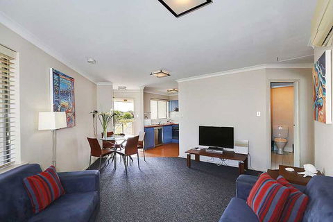 Scarborough Beach Front Resort - Shell 7 - Accommodation Sydney 7