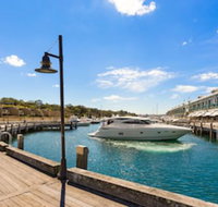 Woolloomooloo Modern Apartment 12 BRK - Accommodation Sydney