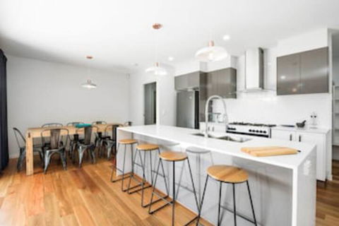 Pet Friendly, New House Peregian Breeze Drive, Peregian Beach - Accommodation Sydney 0