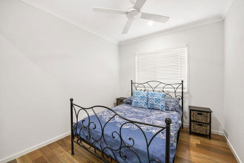 Pet Friendly, New House Peregian Breeze Drive, Peregian Beach - Accommodation Sydney 4