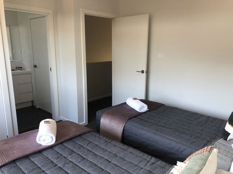 The Grounds At Callaghan - Sydney 4u 2