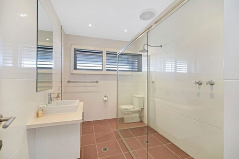 Sea Splash 75 Lorikeet Drive - Accommodation Sydney 3