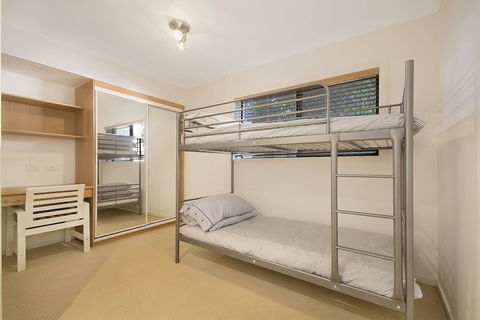 Minutes Walk To Peregian Beach & Surf! Unit 1 / 28 Pelican Street - Accommodation Sydney 6