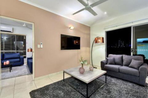 Luxury Darwin City Lights Jacuzzi Central Location Large House New Furnishings - Accommodation Sydney 1