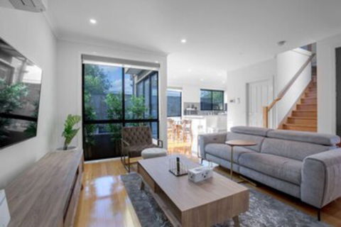 Impressive & Spacious New Townhouse@preston - Accommodation Sydney 0