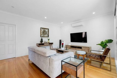 Impressive & Spacious New Townhouse@preston - Accommodation Sydney 7