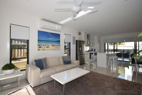 The Shae Luka Private Apartment - Sydney 4u 4