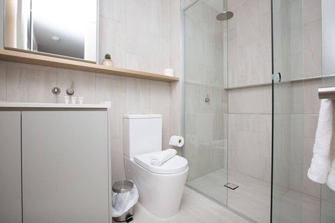 The Lively City 2bed 2 Bath APT @footscray - Accommodation Sydney 2