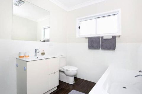 Fairways 10 Mins To Hyams Beach - Accommodation Sydney 5