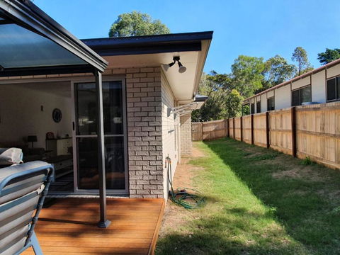 26 Satinwood Drive Low Set Modern Sleeps 8 - Sydney 4u 2