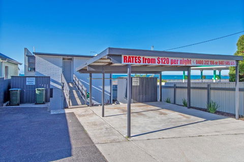 Aruba Apartments - Accommodation Sydney 3