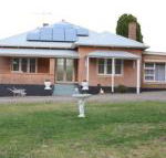 Pink Gums Farmstay - Sydney 4u