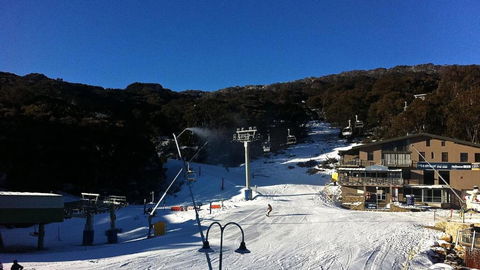 East 302 St. Falls - Sydney 4u 1