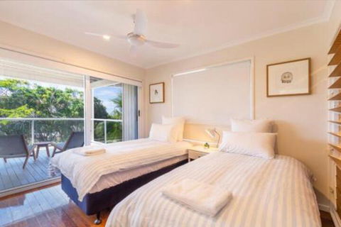 Casual Hamptons Living Sunshine Beach - Sydney 4u 2