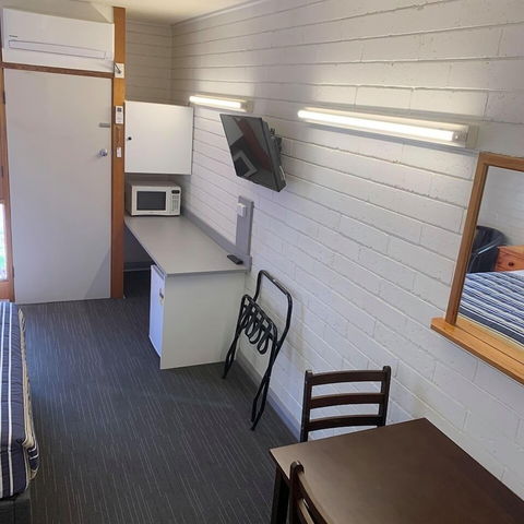Finley Motel - Sydney 4u 2