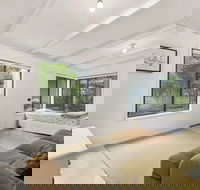Hidden Escape Free Wifi  Foxtel Surfside PET Friendly - Accommodation Sydney