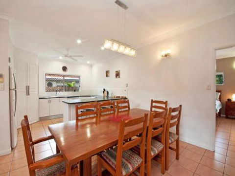 CRISTAL At CLIFTON BEACH - Accommodation Sydney 1