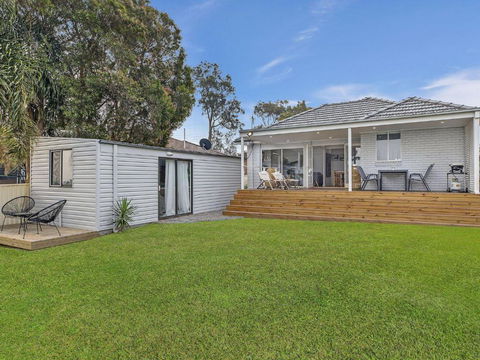 Toukley Waterfront Oasis - Accommodation Sydney 2