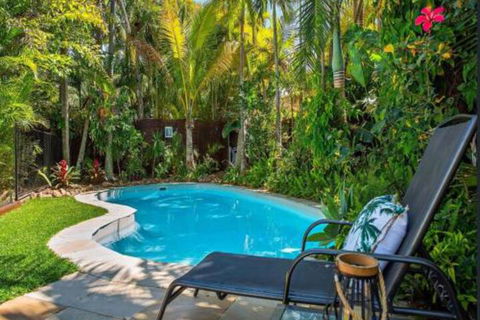 Tropical Oasis - Accommodation Sydney 0