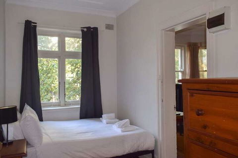 Incredible Location One Bedroom Apartment - Sydney 4u 6