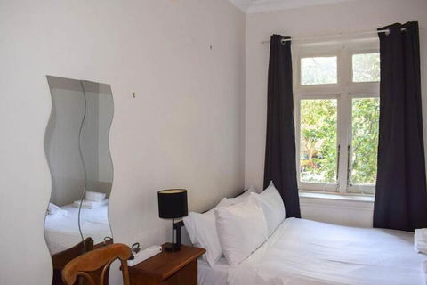 Incredible Location One Bedroom Apartment - Sydney 4u 3