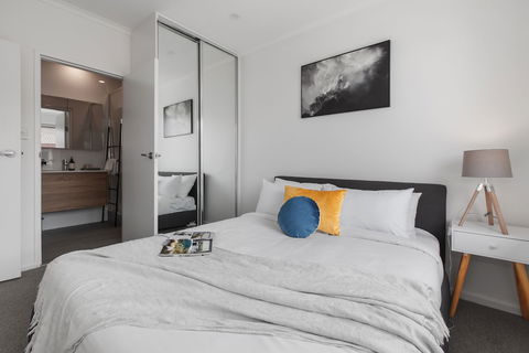 Heart Of Ormond Apartment By Ready Set Host - Sydney 4u 5