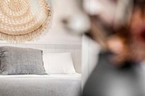Your Luxury Escape Le Viti 5min Walk To Clarkes Beach - Accommodation Sydney 3