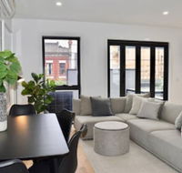 Brand New 2 Bed Apartment With Stunning City Views - Accommodation Sydney